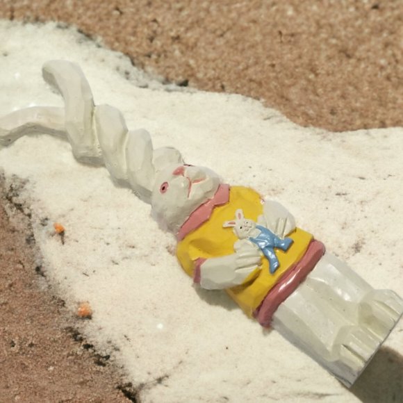 Twisted Ears Anthropomorphic Easter Bunny Faux Wood Resin Kitschy Spring Décor - Picture 9 of 9